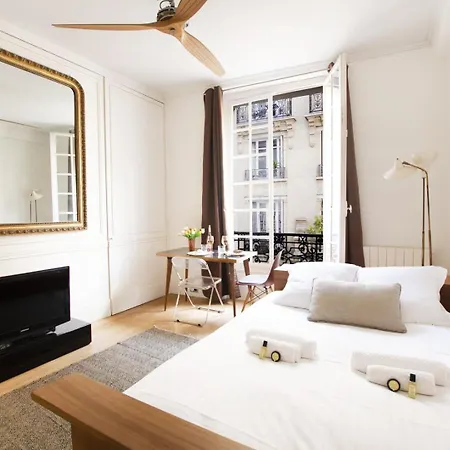 דירה Guestready - A 10 Mins Du Louvre פריז